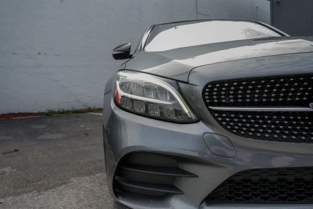 
								2019 Mercedes-Benz C-Class C 300 Sedan 4D full									