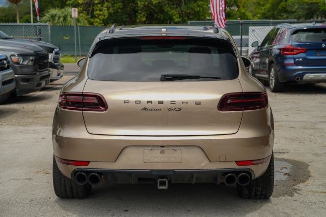 
								2018 Porsche Macan GTS Sport Utility 4D full									
