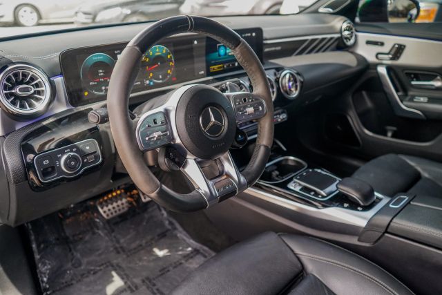 
								2020 Mercedes-Benz Mercedes-AMG CLA CLA 35 4MATIC Coupe 4D full									