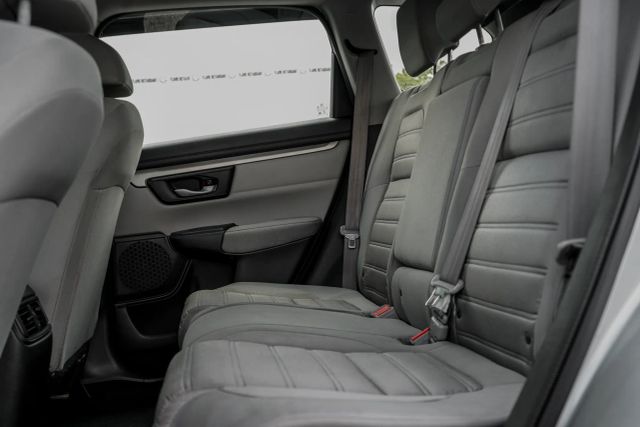 
								2018 Honda CR-V LX Sport Utility 4D full									