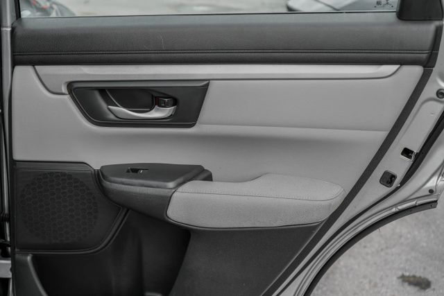 
								2018 Honda CR-V LX Sport Utility 4D full									