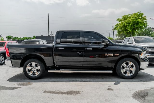 
								2016 Ram 1500 Crew Cab Big Horn Pickup 4D 5 1/2 ft full									