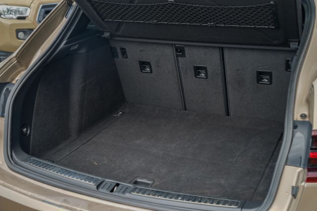 
								2018 Porsche Macan GTS Sport Utility 4D full									