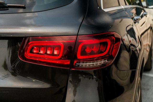 
								2020 Mercedes-Benz GLC GLC 300 Sport Utility 4D full									