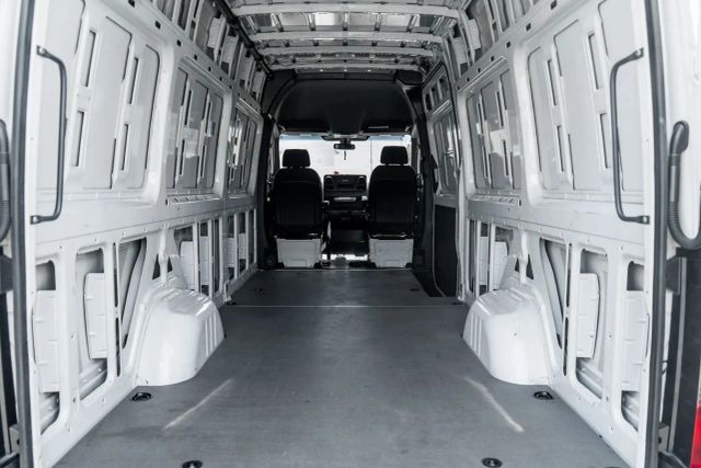 
								2023 Mercedes-Benz Sprinter 2500 Cargo High Roof w/170  WB Van 3D full									