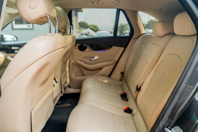 
								2020 Mercedes-Benz GLC GLC 300 Sport Utility 4D full									