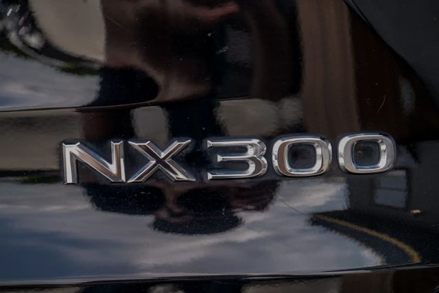 
								2021 Lexus NX 300 F SPORT SUV 4D full									