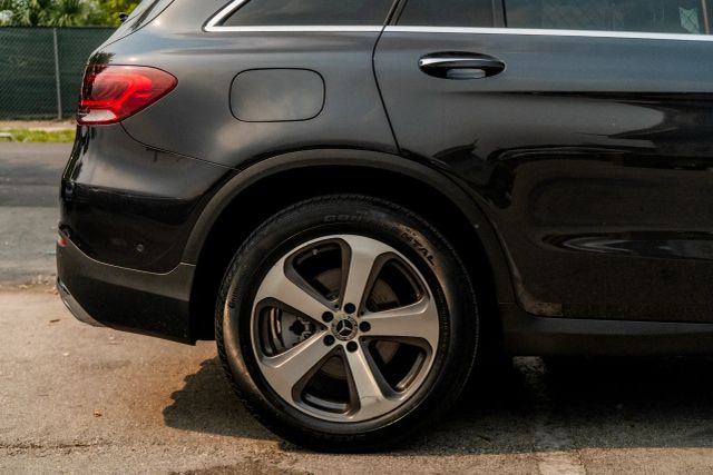 
								2020 Mercedes-Benz GLC GLC 300 Sport Utility 4D full									