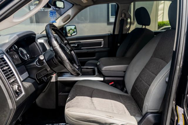 
								2016 Ram 1500 Crew Cab Big Horn Pickup 4D 5 1/2 ft full									