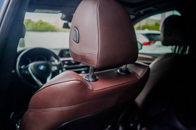 
								2019 BMW X3 sDrive30i Sport Utility 4D full									