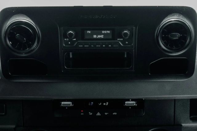 
								2023 Mercedes-Benz Sprinter 2500 Cargo High Roof w/170  WB Van 3D full									