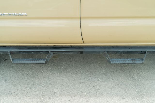 
								2020 Toyota Tacoma Double Cab SR5 Pickup 4D 6 ft full									