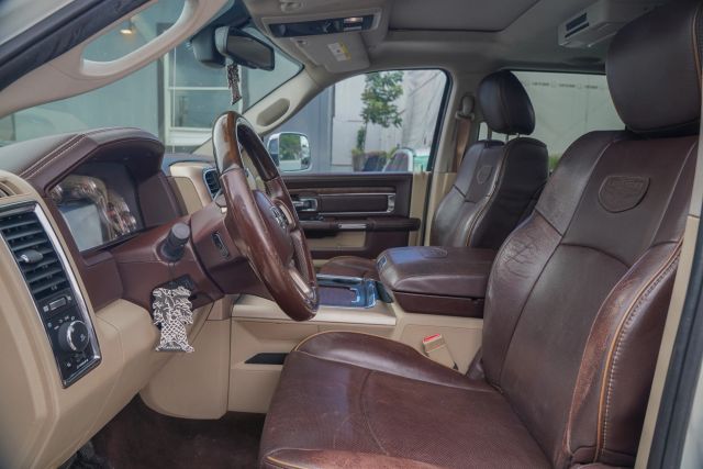 
								2018 Ram 3500 Crew Cab Laramie Longhorn Pickup 4D 8 ft full									