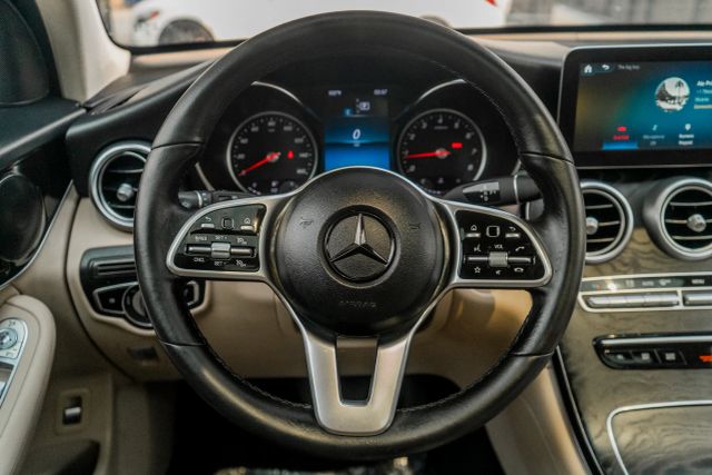 
								2020 Mercedes-Benz GLC GLC 300 Sport Utility 4D full									