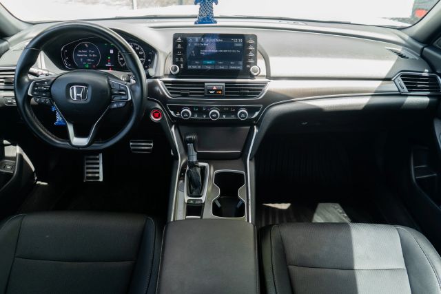 
								2020 Honda Accord Sport Sedan 4D full									