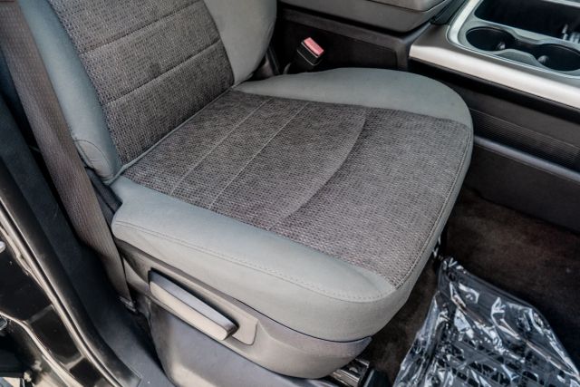 
								2016 Ram 1500 Crew Cab Big Horn Pickup 4D 5 1/2 ft full									