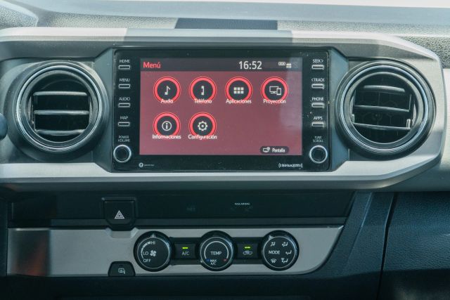 
								2020 Toyota Tacoma Double Cab SR5 Pickup 4D 6 ft full									