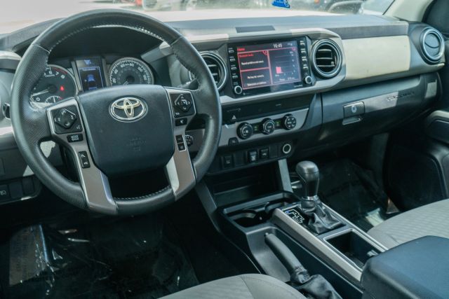 
								2020 Toyota Tacoma Double Cab SR5 Pickup 4D 6 ft full									