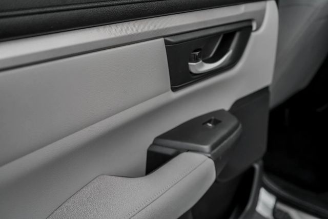 
								2018 Honda CR-V LX Sport Utility 4D full									