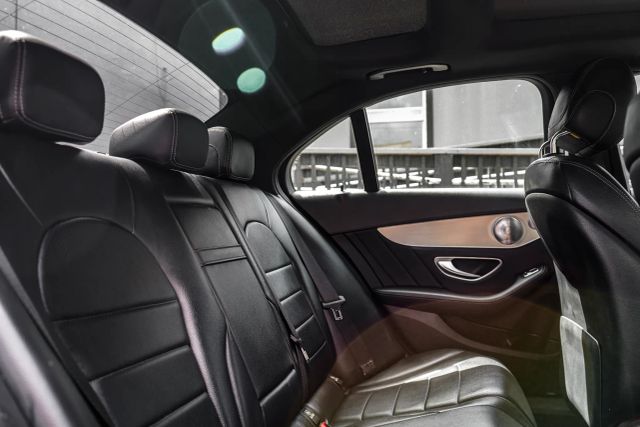 
								2019 Mercedes-Benz C-Class C 300 Sedan 4D full									