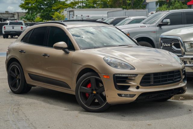 
								2018 Porsche Macan GTS Sport Utility 4D full									