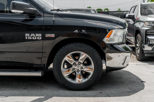 
								2016 Ram 1500 Crew Cab Big Horn Pickup 4D 5 1/2 ft full									