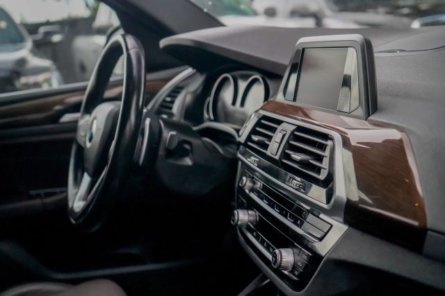 
								2019 BMW X3 sDrive30i Sport Utility 4D full									