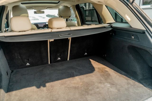 
								2020 Mercedes-Benz GLC GLC 300 Sport Utility 4D full									