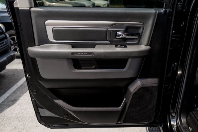 
								2016 Ram 1500 Crew Cab Big Horn Pickup 4D 5 1/2 ft full									