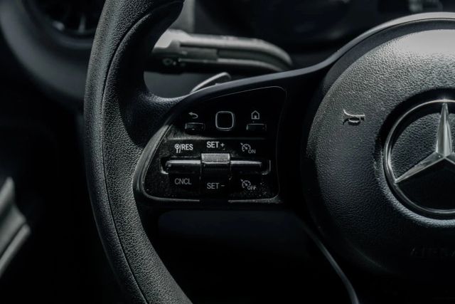 
								2023 Mercedes-Benz Sprinter 2500 Cargo High Roof w/170  WB Van 3D full									