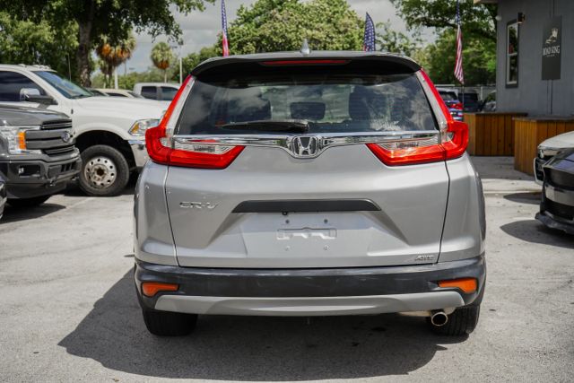 
								2018 Honda CR-V LX Sport Utility 4D full									