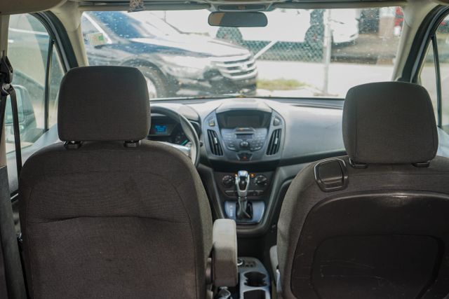 
								2016 Ford Transit Connect Cargo XL Van 4D full									