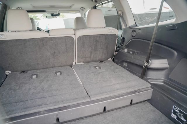 
								2020 Honda Pilot EX-L Sport Utility 4D full									