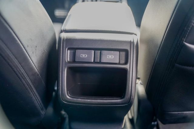 
								2021 Honda Accord Sport Sedan 4D full									