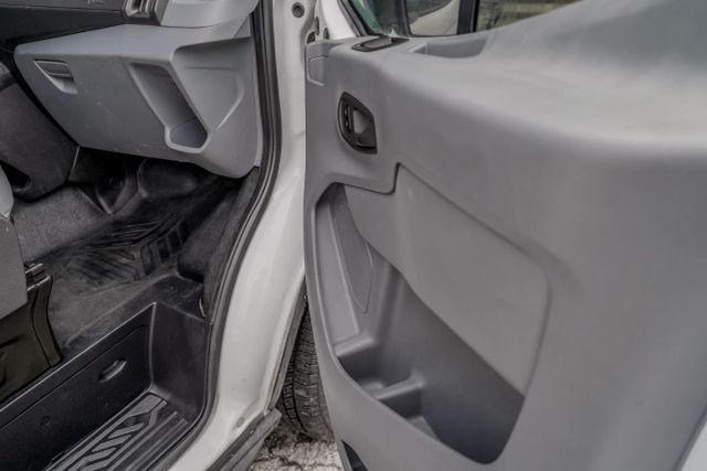 
								2017 Ford Transit 250 Van Low Roof w/60/40 Side Door w/RWB Van 3D full									