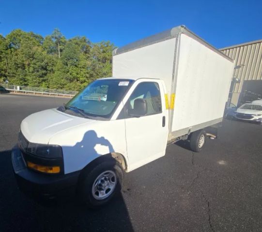 
								2020 Chevrolet Express Commercial Cutaway Cutaway Van 2D full									
