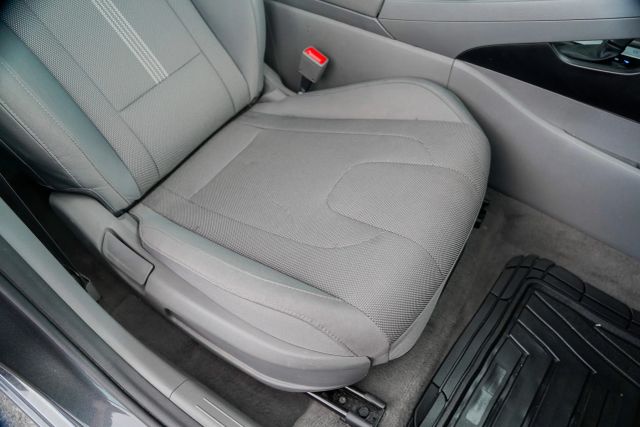 
								2023 Hyundai Elantra SE Sedan 4D full									