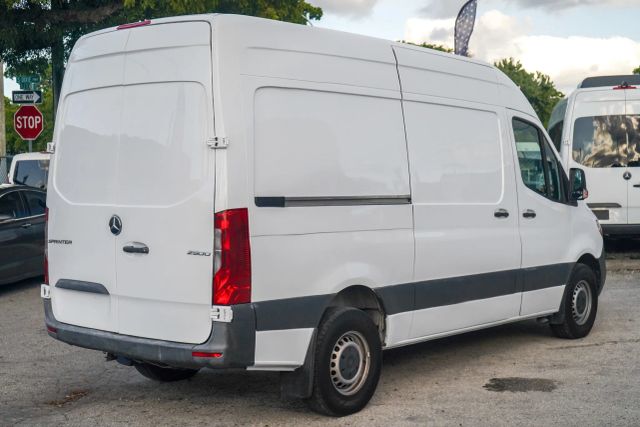 
								2021 Mercedes-Benz Sprinter 2500 Cargo High Roof w/144  WB Van 3D full									