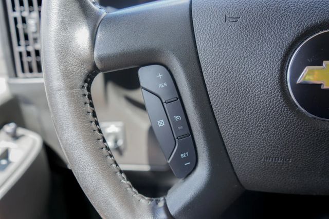 
								2021 Chevrolet Express 2500 Cargo Regular Van 3D full									