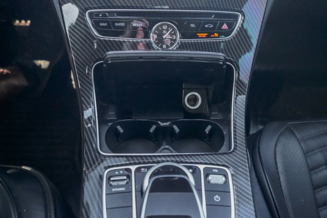 
								2017 Mercedes-Benz C-Class C 300 4MATIC Sedan 4D full									