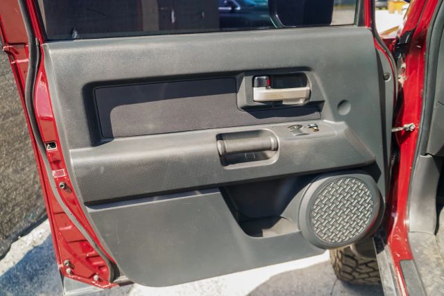 
								2008 Toyota FJ Cruiser Sport Utility 2D full									