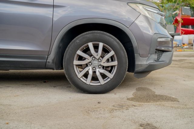 
								2020 Honda Pilot EX-L Sport Utility 4D full									