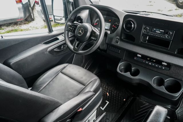 
								2021 Mercedes-Benz Sprinter 2500 Passenger High Roof w/144  WB Van 3D full									