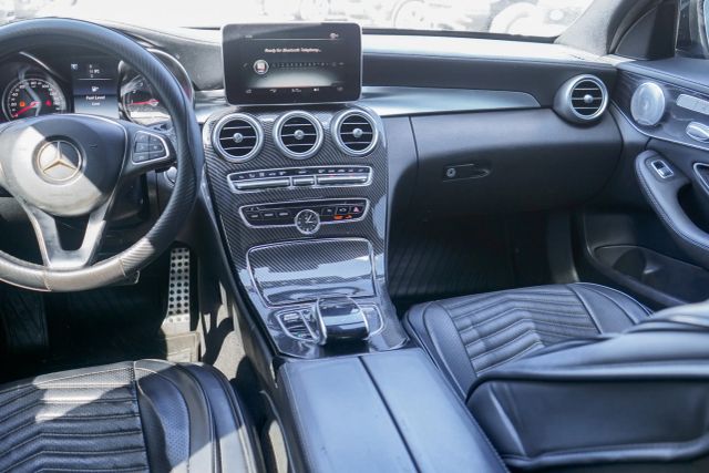 
								2017 Mercedes-Benz C-Class C 300 4MATIC Sedan 4D full									