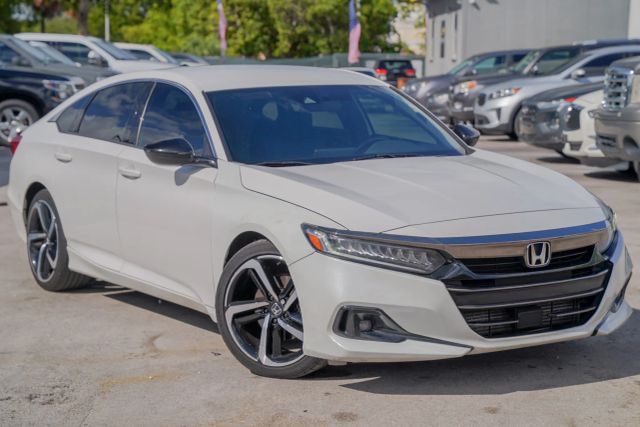 
								2021 Honda Accord Sport Sedan 4D full									