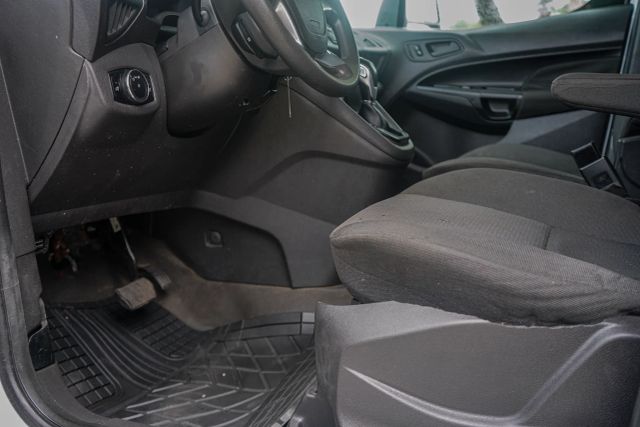 
								2016 Ford Transit Connect Cargo XL Van 4D full									