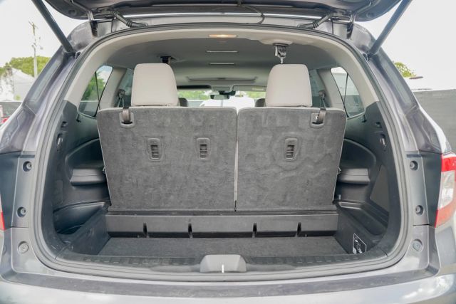 
								2020 Honda Pilot EX-L Sport Utility 4D full									