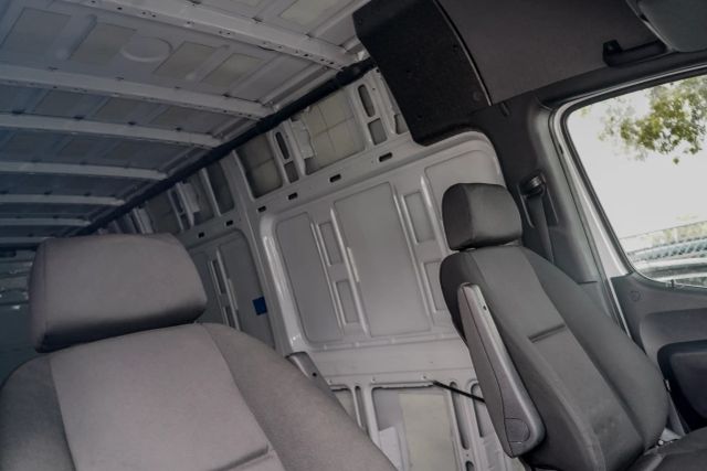 
								2023 Mercedes-Benz Sprinter 2500 Cargo High Roof w/170  WB Van 3D full									
