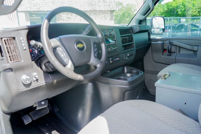 
								2021 Chevrolet Express 2500 Cargo Regular Van 3D full									