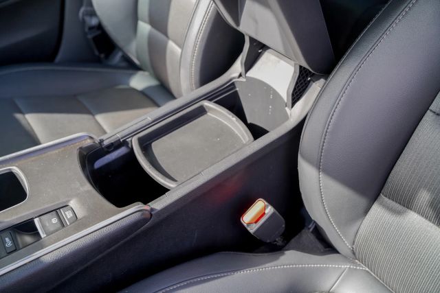 
								2021 Honda Accord Sport Sedan 4D full									